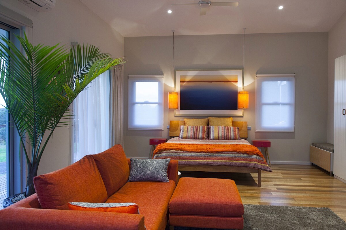 Rasvjeta, klima-uređaj, drveni podovi