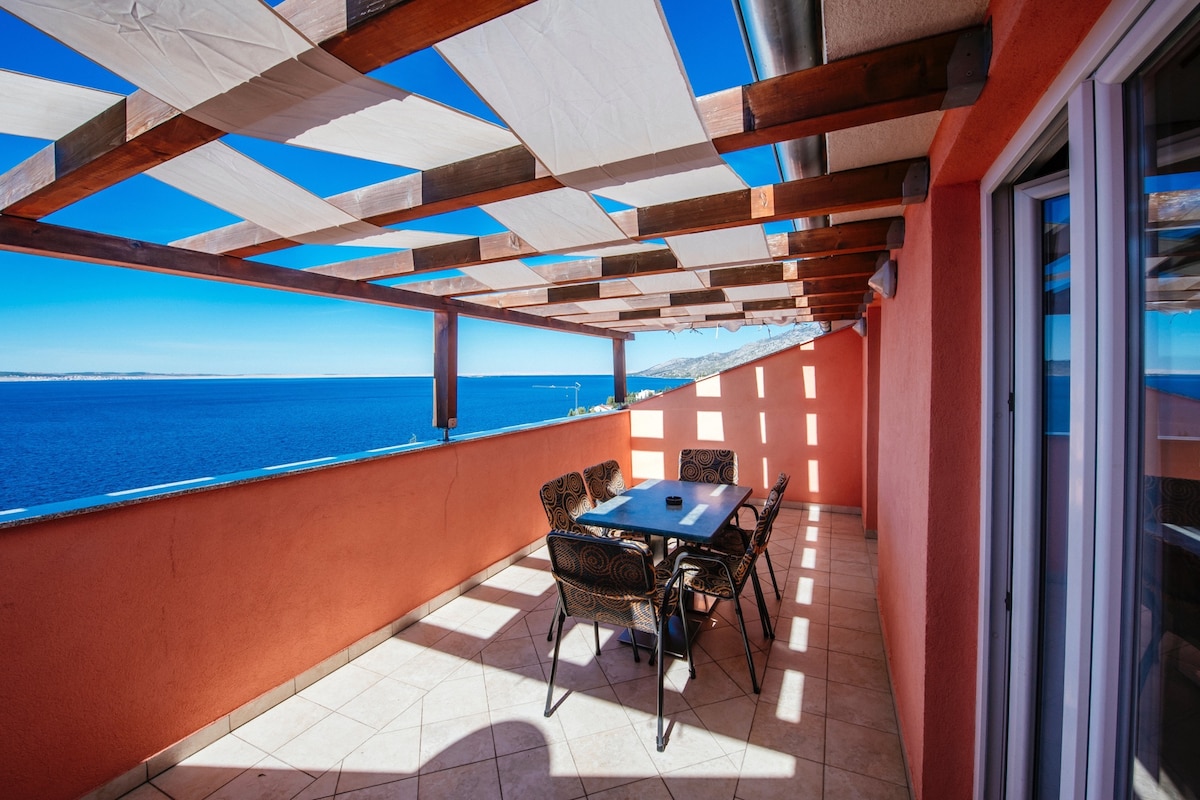 Seaview family apartment