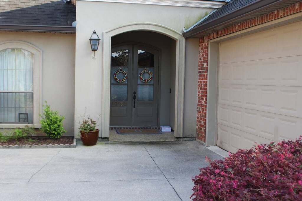Front door view from driveway