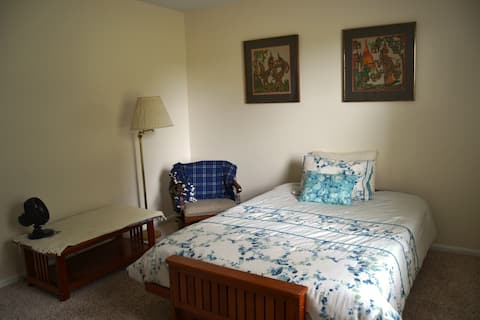 Comfy Guest  Room  in the Country