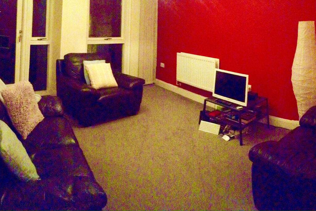 Relaxed living room with Bravia TV (iPlayer/youtube/BBC News)