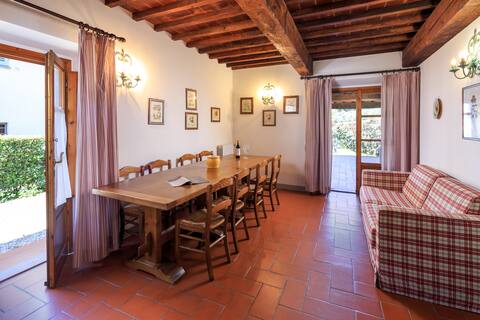 Apartment with patio in Agriturismo in the green