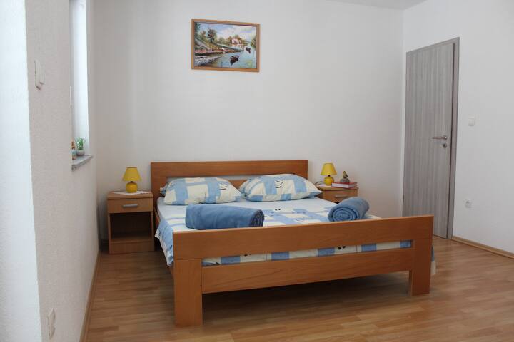 Dhomë gjumi
