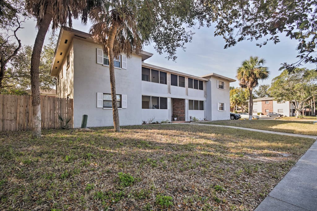 Take a break from city life at this fantastic Florida abode.