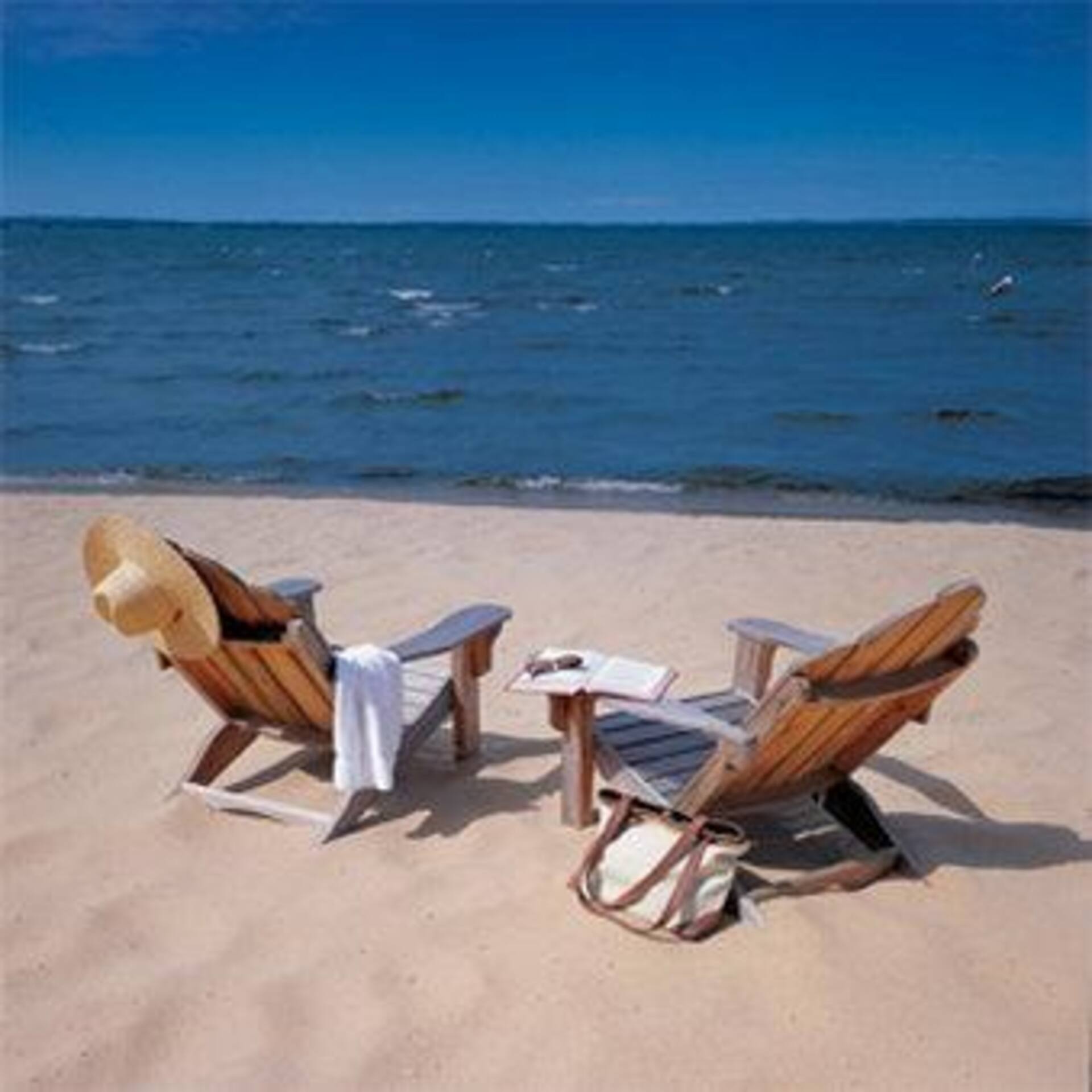 Relax on Grand Traverse Bay — photo 2