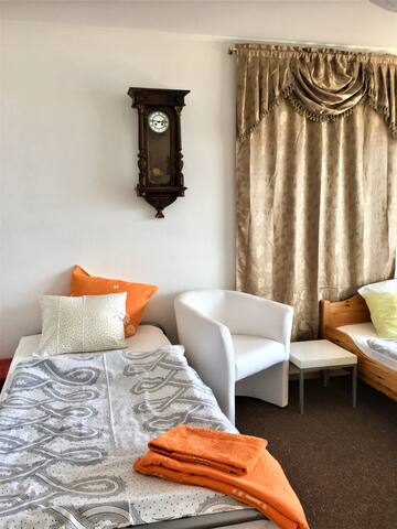 Beautiful lakeview, 2 Bathrooms, balconys,modern, gallery image 5