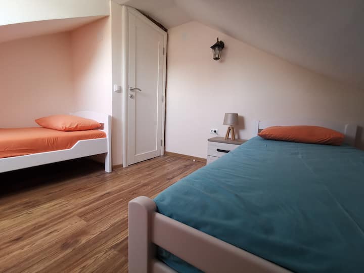 غرفة النوم الثانية