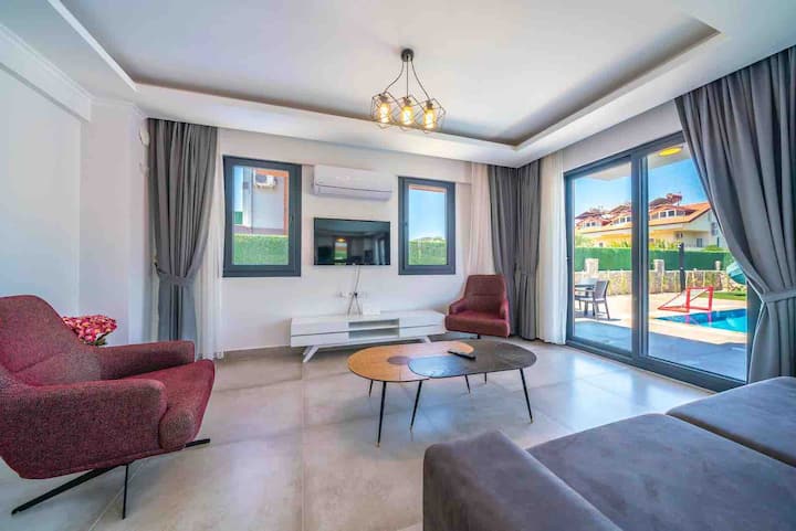 Fethiye’de Havuzlu Lüks Villa K - Hisarönü