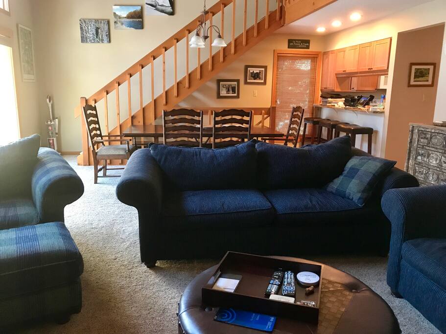 There’s enough room for everyone at the dining table with bench seat.