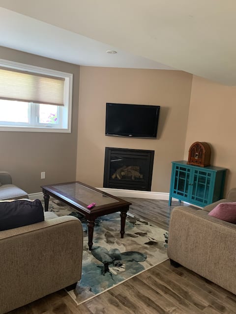 Popular Airbnb listing: Glenn & Deb’s Place in Riverside