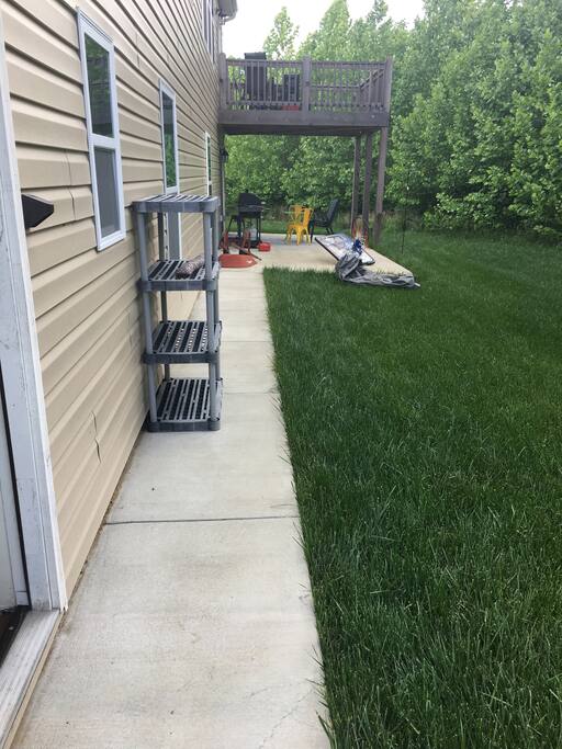 Patio walk way from main entrance.
