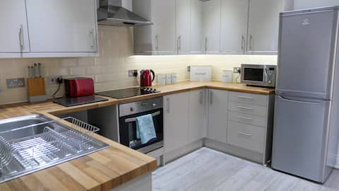 ⭐ Airport Reach ⭐ Self Catering