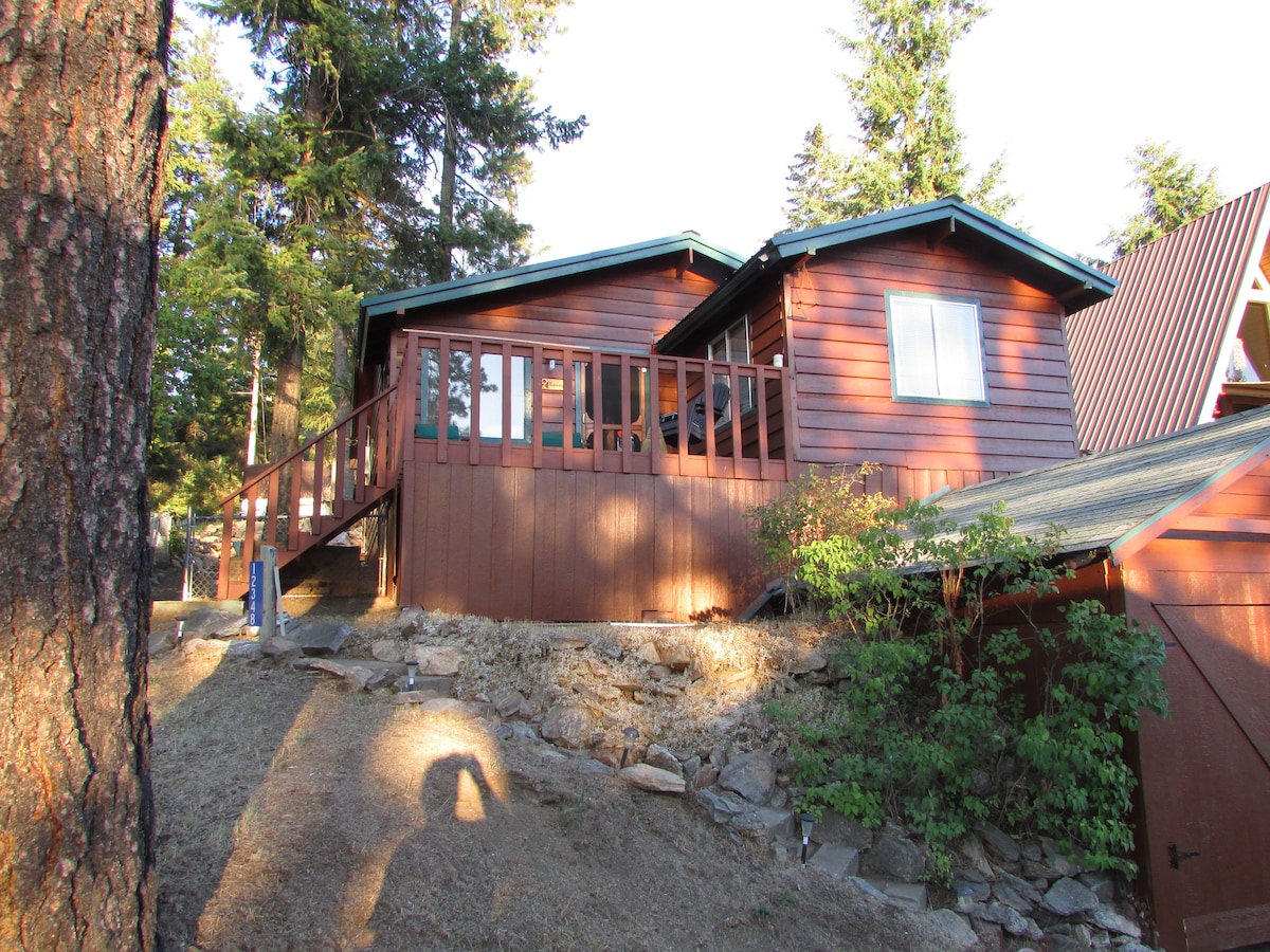 Cozy cabin on Hauser lake Cabins for Rent in Hauser, Idaho, United States Airbnb