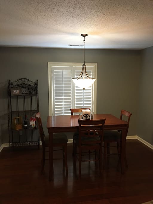 Dining nook