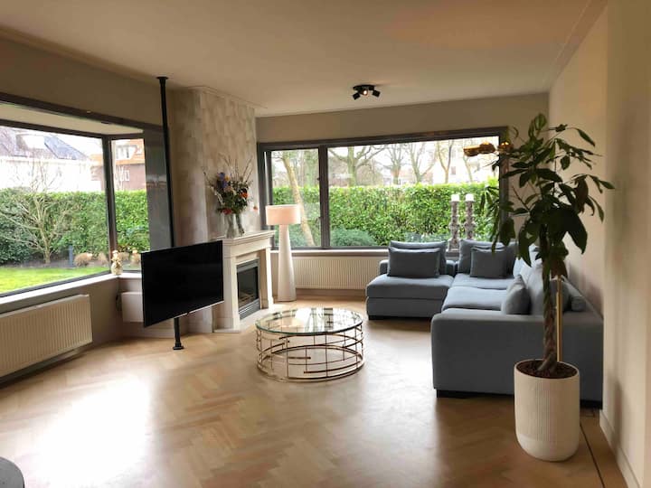 5 Star Rated Spacious House With Big Garden - Zandvoort