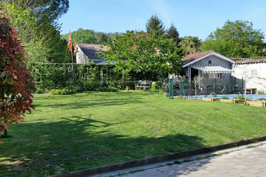 vue sur la piscine