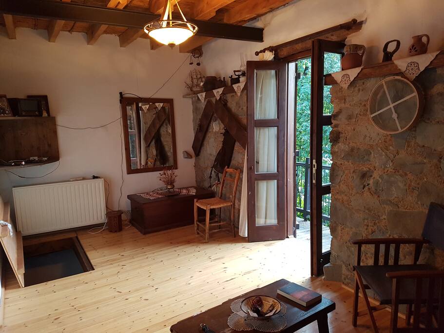 Sitting room 1