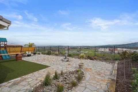 Stunning 3BR Hollister Retreat