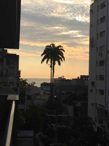 Cobertura com spa, no meio do verde, perto de tudo gallery image 3