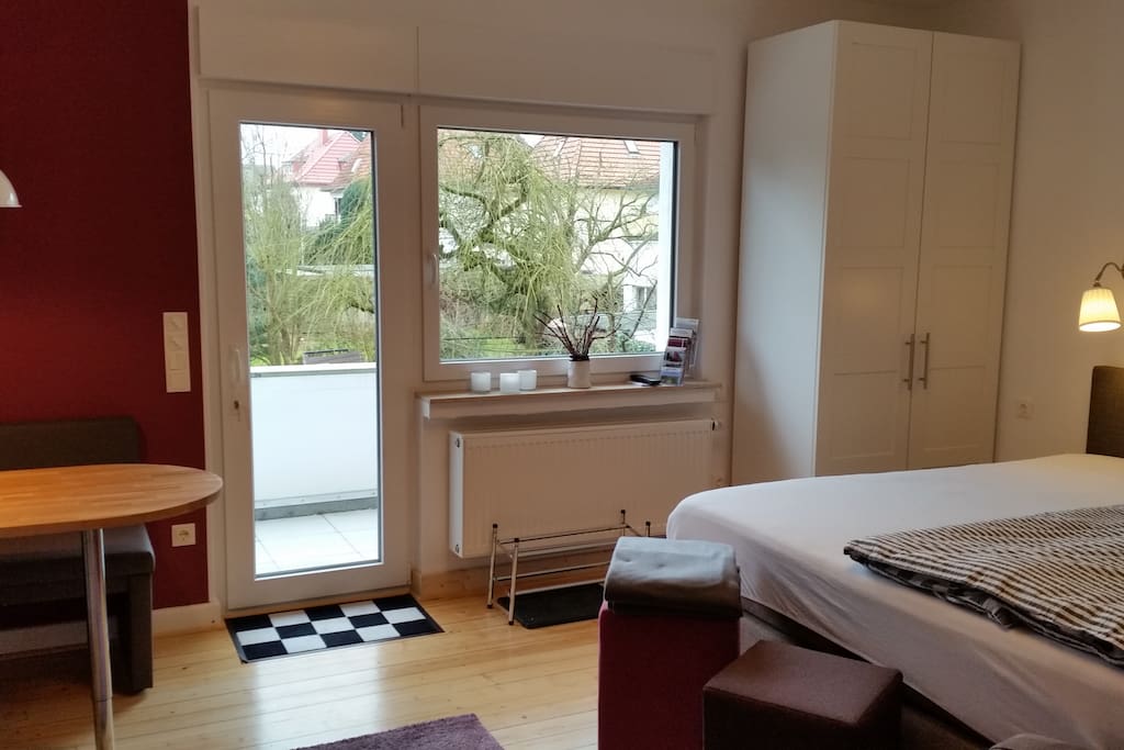 Blick zum Balkon/Eingang