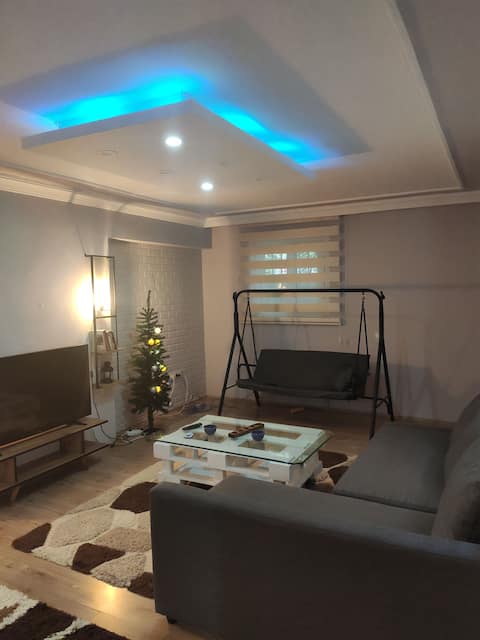 20 minutes to Sabiha Gokcen Airport, close  metro
