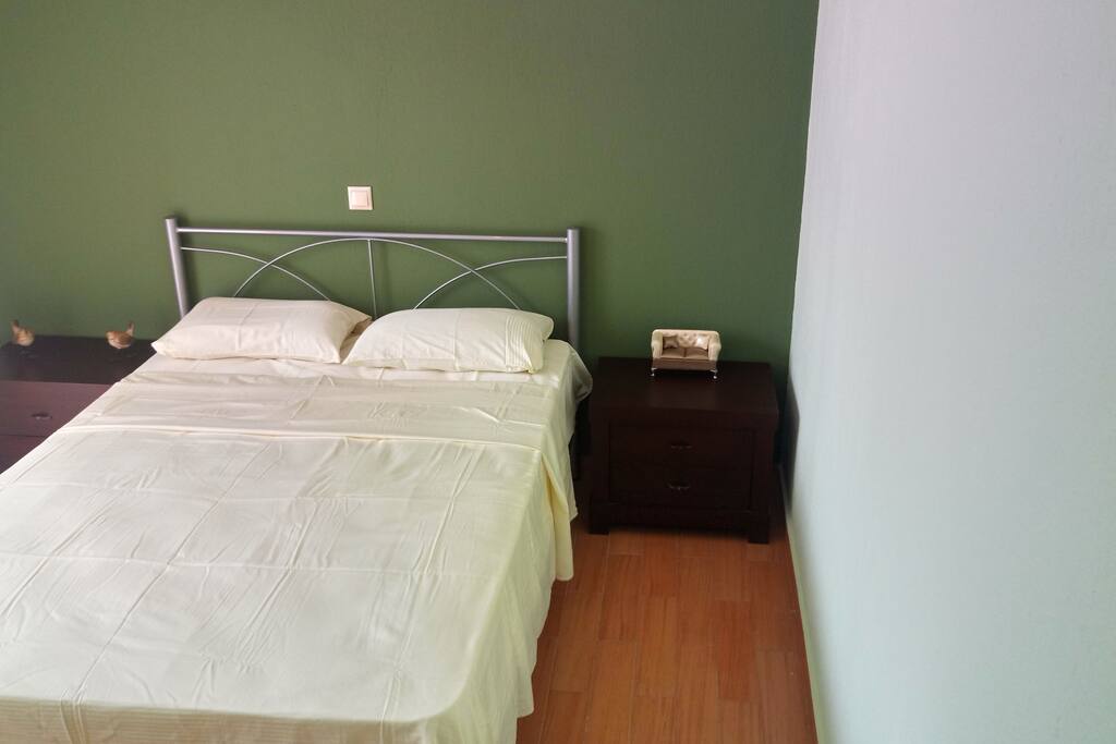 Artemis room