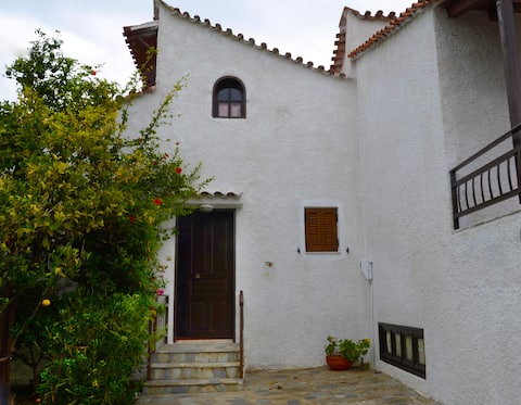 Successful Airbnb property: Cosy house in Stoupa (2-6 persons) in Δήμος Δυτικής Μάνης
