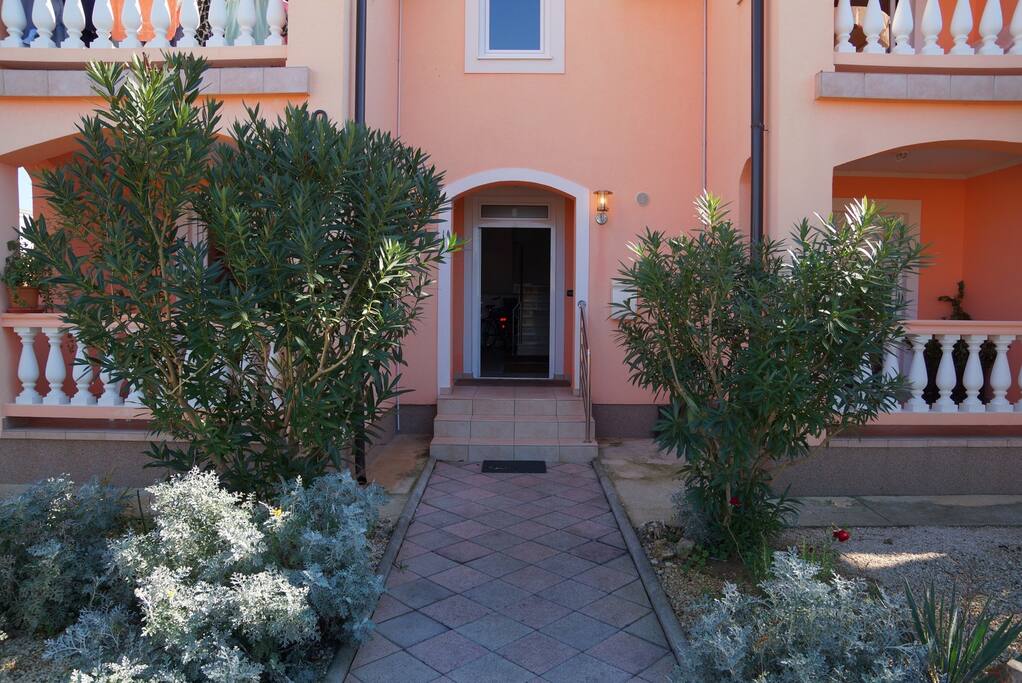Private entrance