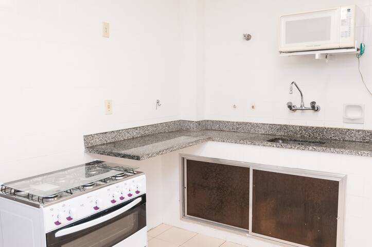 Great space in Ipanema! 3BR, 2,5 B gallery image 5