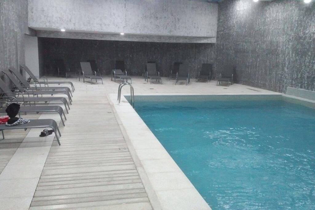 PILETA INTERIOR CLIMATIZADA