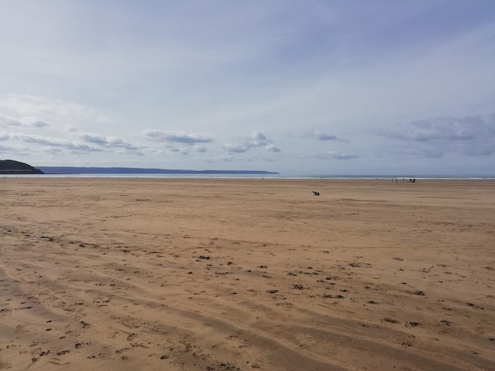 Westward Ho! Just 20 minutes away
