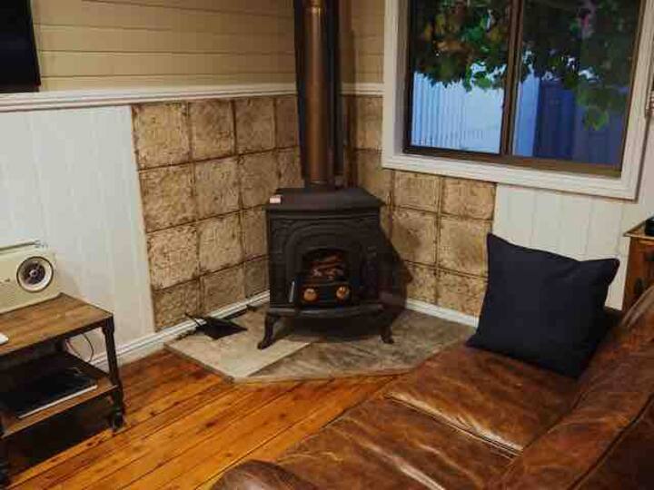 Hudson Cottage 5 Star Comfort Central Location - Albury