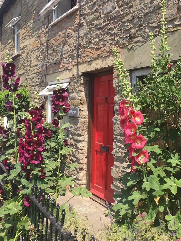 Ty Bychan - "Little House"  in Hay on Wye