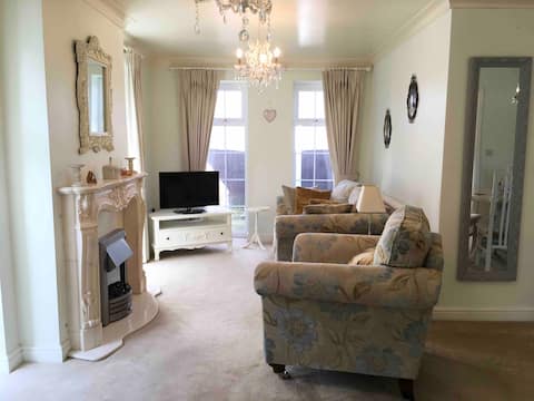 Top performing Airbnb: Cosy 1 bedroomed guest house with private garden in Wyre