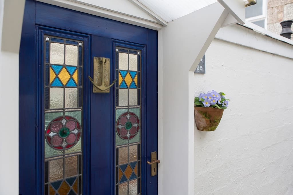 A welcoming front door!!