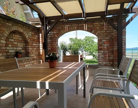 Top Airbnb: Exclusive Beachfront Villa in Fonyód