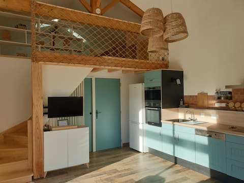 Cozy cottage in a good location.