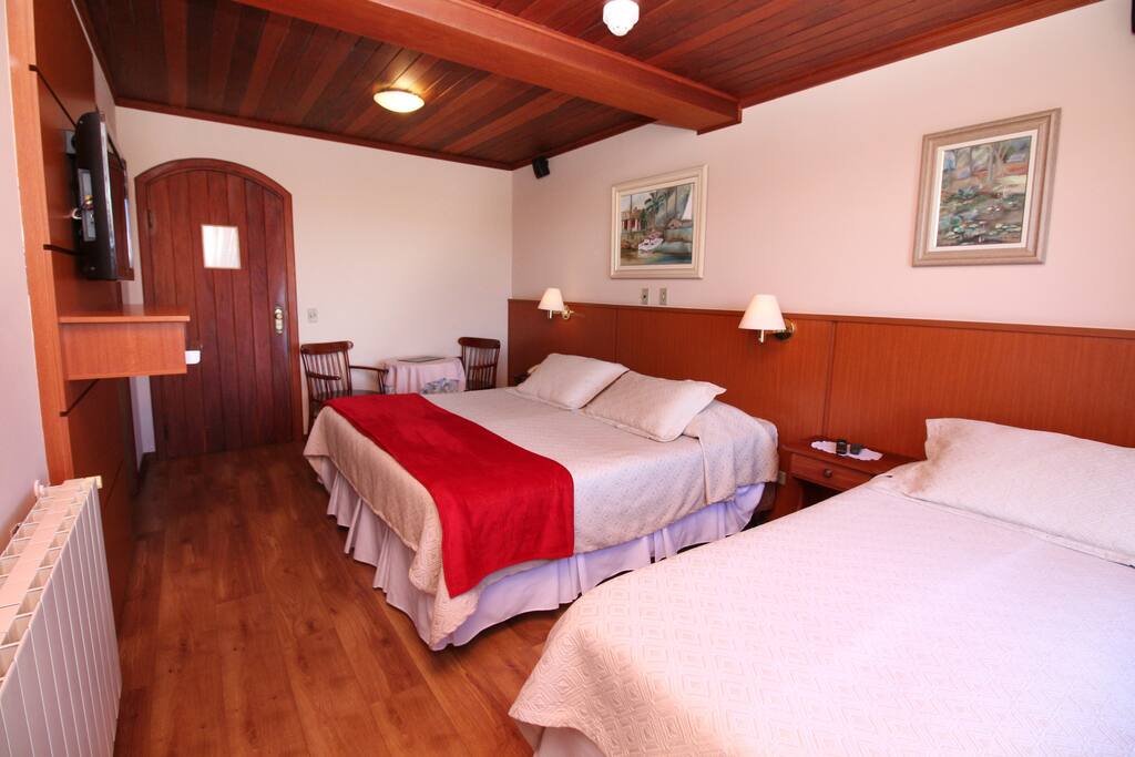 Quarto Triplo Standard com Varanda