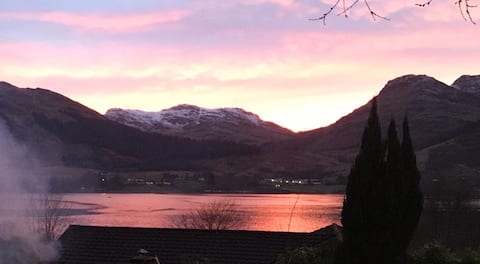 Beautiful home on the banks of Loch Goil
