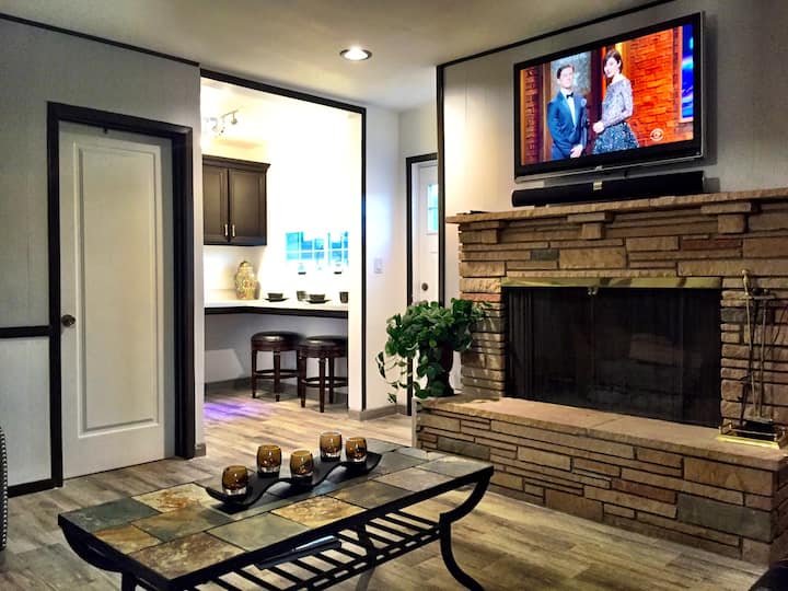 Spacious & Modern Biltmore Studio Flats for Rent in Phoenix, Arizona