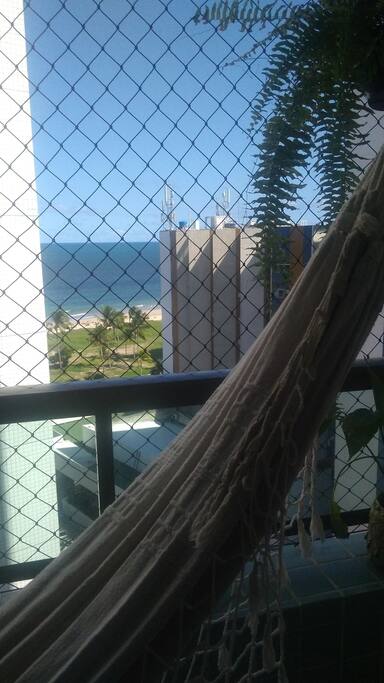 Vista da varanda. Ao vivo bem melhor.