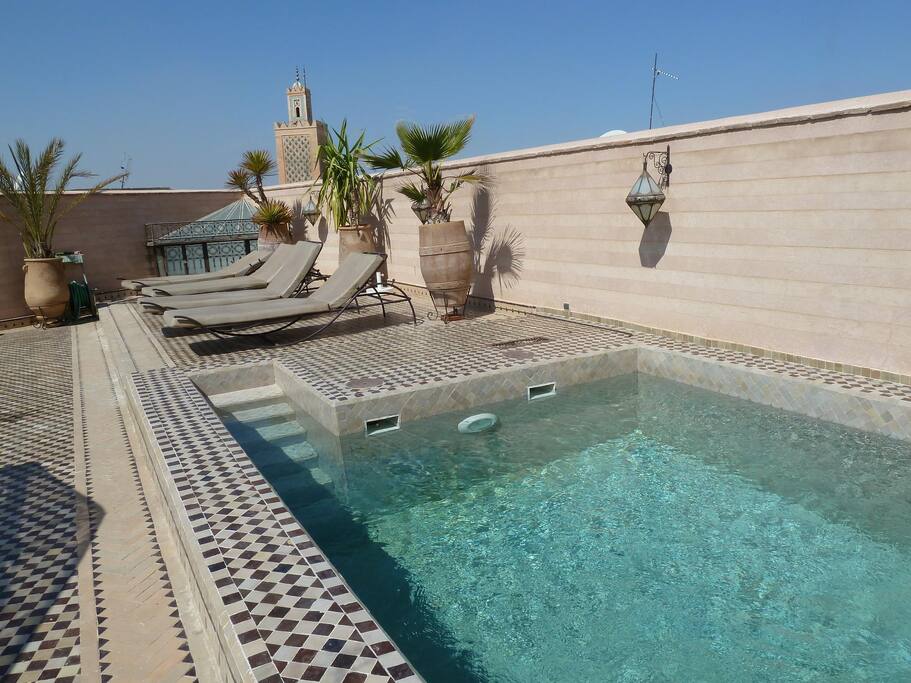 Terrasse et piscine