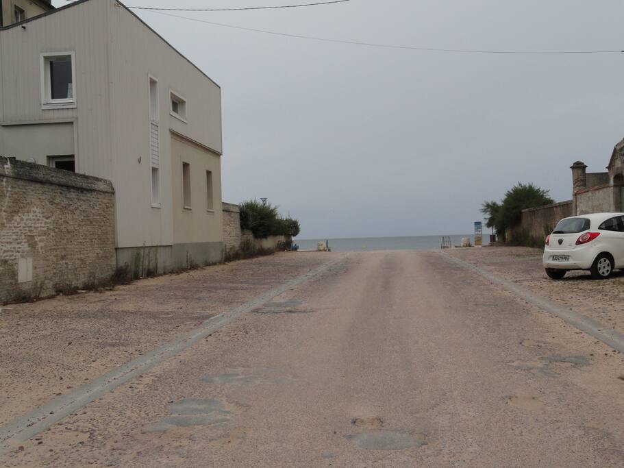 à 50m de la mer