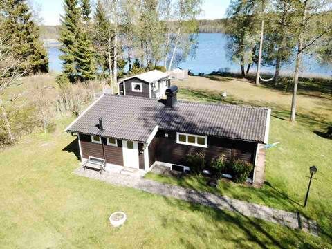 43 min from 2 ski resorts in southern Sweden.
