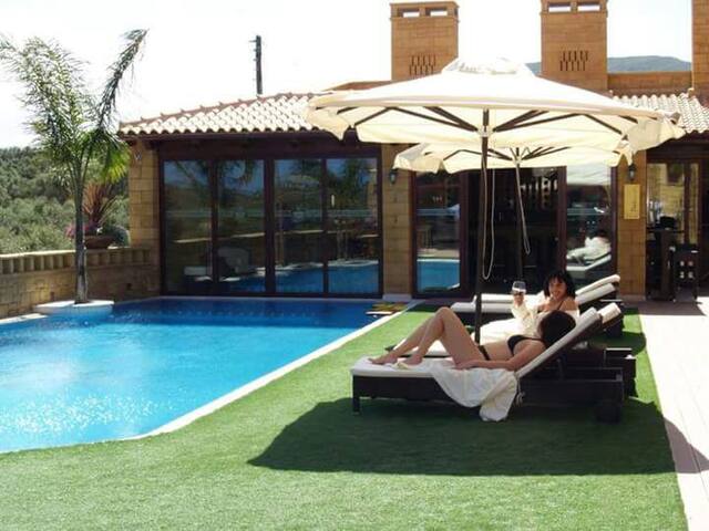 A palace for you Presidential Suite gallery image 3