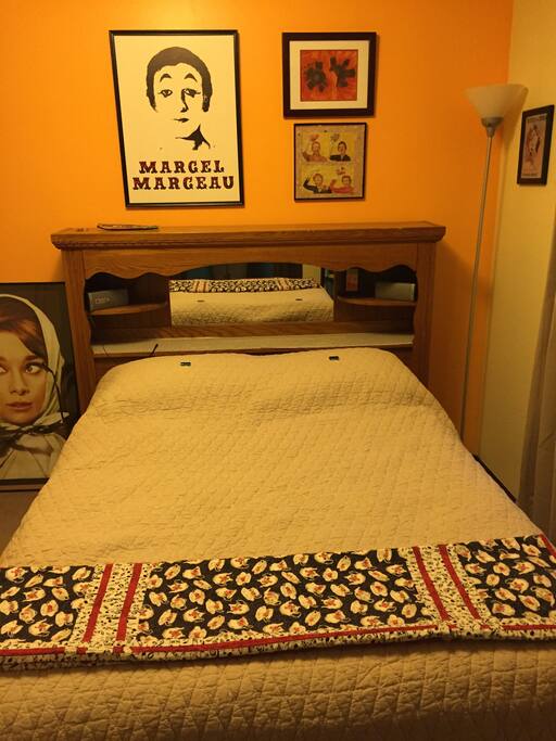 vintage mirrored headboard, USB charging station