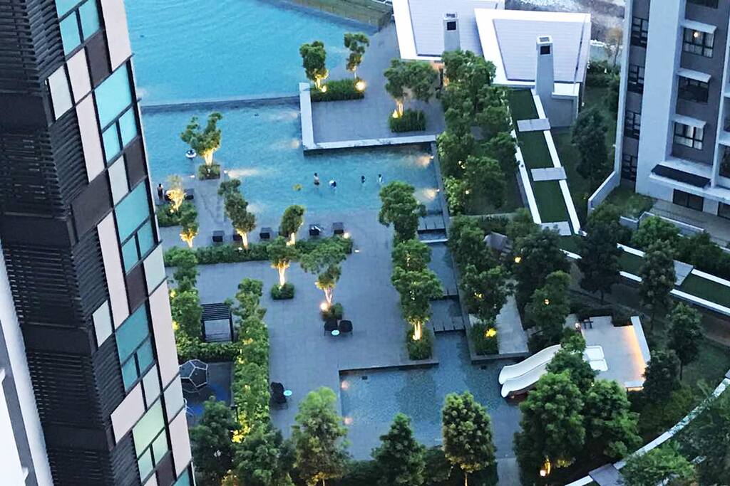 Luxurious Pool