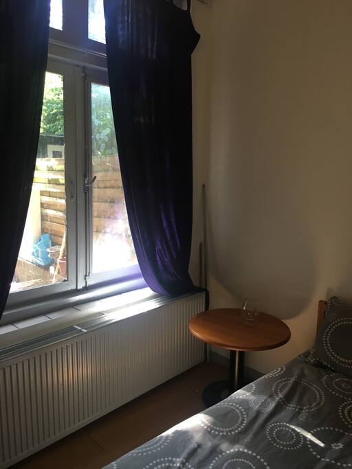 Cheap Room In Amsterdam To Rent Cheap Room In Amsterdam To Rent
