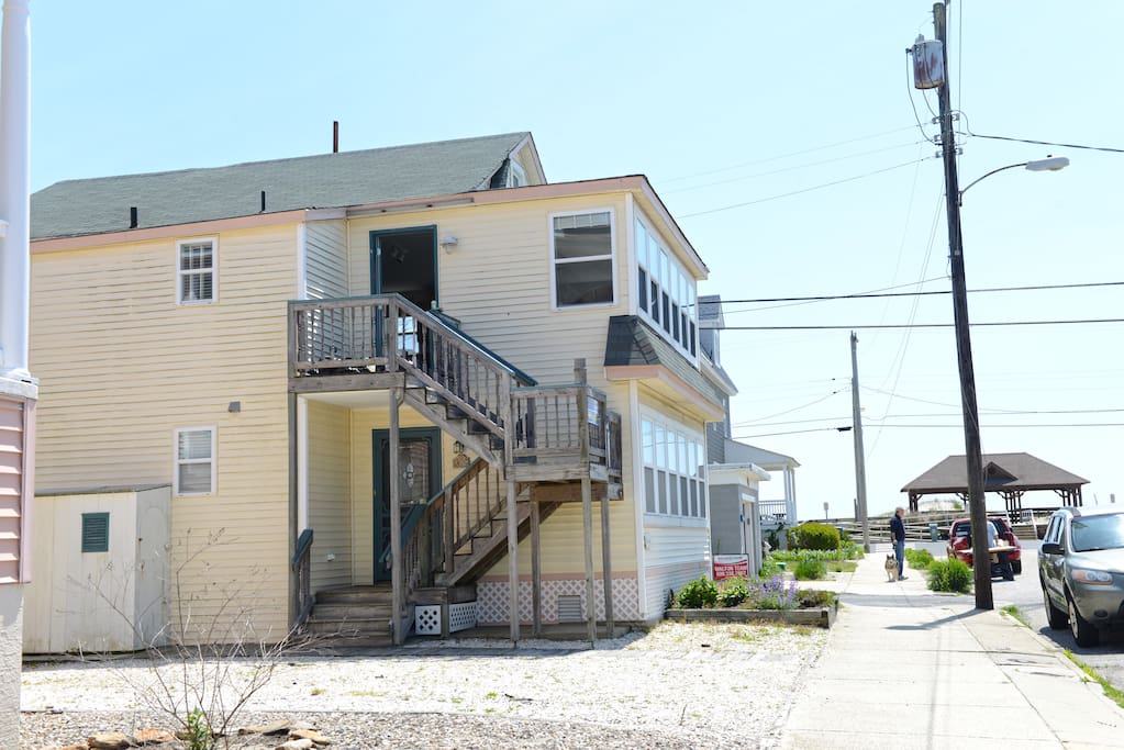 second floor. gazebo is the beach entrance