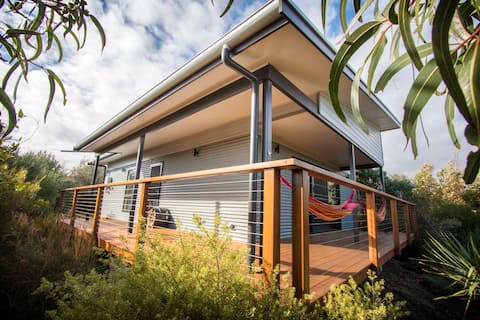 Coorong Cabins - Pelican Cabin